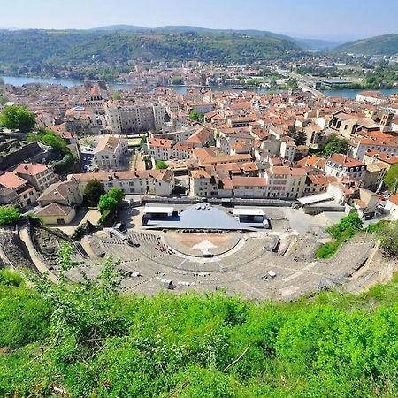 Vienne: Appartement Au Coeur Du Centre Historique Vienne  Esterno foto