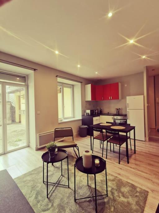 Vienne: Appartement Au Coeur Du Centre Historique Vienne  Esterno foto