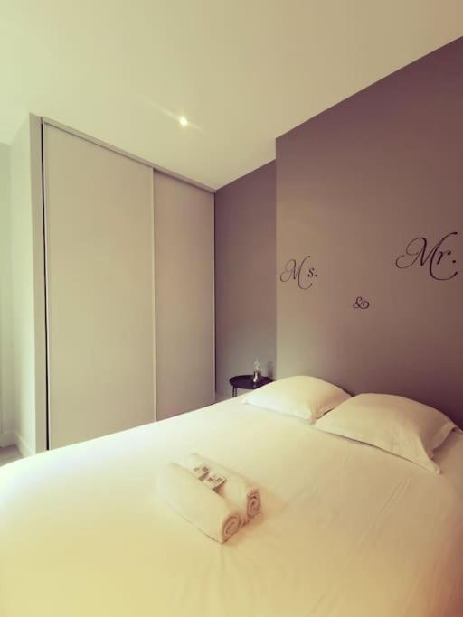 Vienne: Appartement Au Coeur Du Centre Historique Vienne  Esterno foto